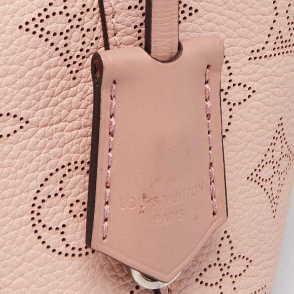 Louis Vuitton Magnolia Monogram Mahina Leather Hina PM Bag w/o Strap - Picture 6 of 12
